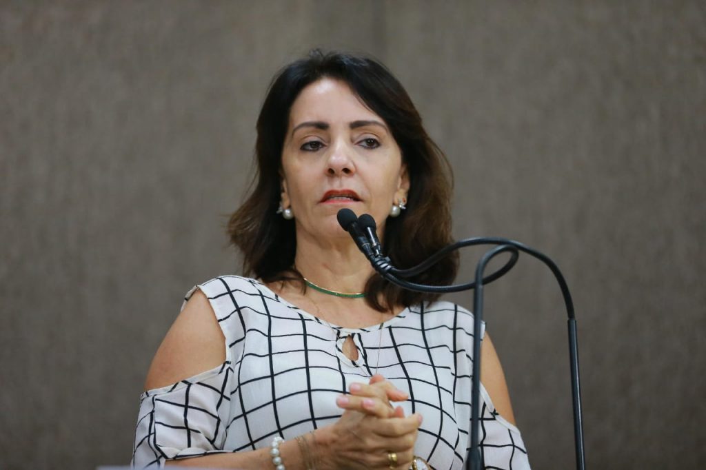 Aracaju nao esta esse ceu que querem a todo custo pregar diz Emilia Correa