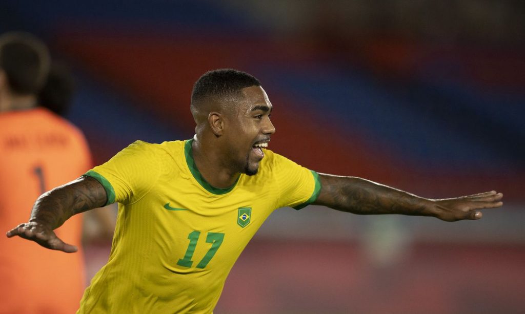 Brasil derrota a Espanha e e bicampeao olimpico no futebol em Toquio