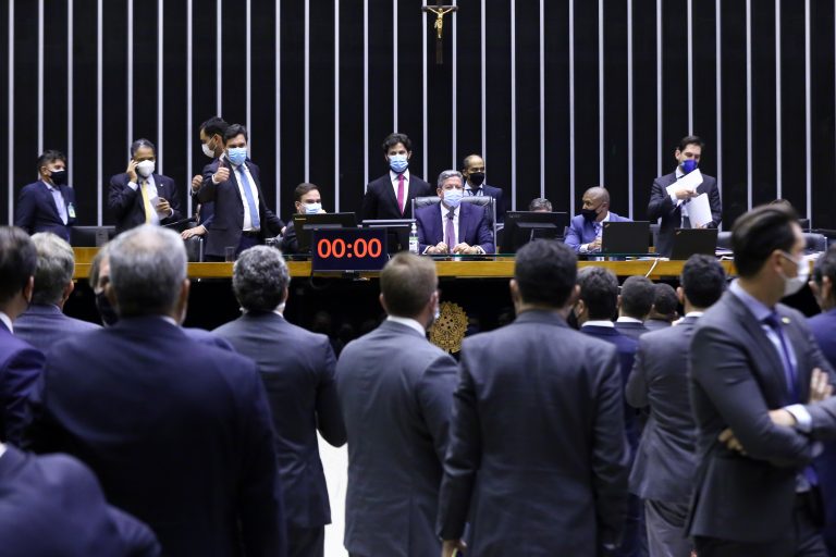 Camara aprova texto base da reforma eleitoral votacao continua nesta quinta feira 12