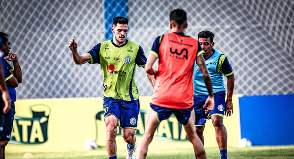 Confianca enfrenta Remo pelo Brasileirao nesta terca 17