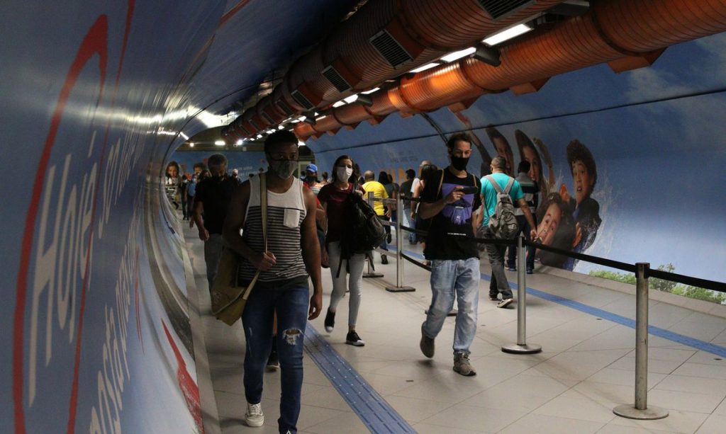 Covid 19 Brasil tem 196 milhoes de casos e 5494 mil mortes