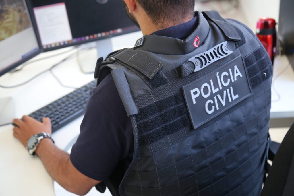 Homem e preso em Estancia apos extorquir adolescente por envio de nudes