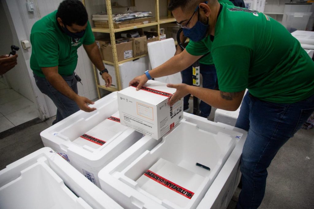 Mais de 70 mil doses de vacinas chegam a Sergipe distribuicao aos municipios acontece nesta segunda 2