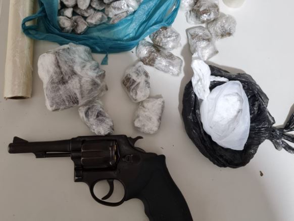 Operacao conjunta contra o trafico deixa um morto em Propria