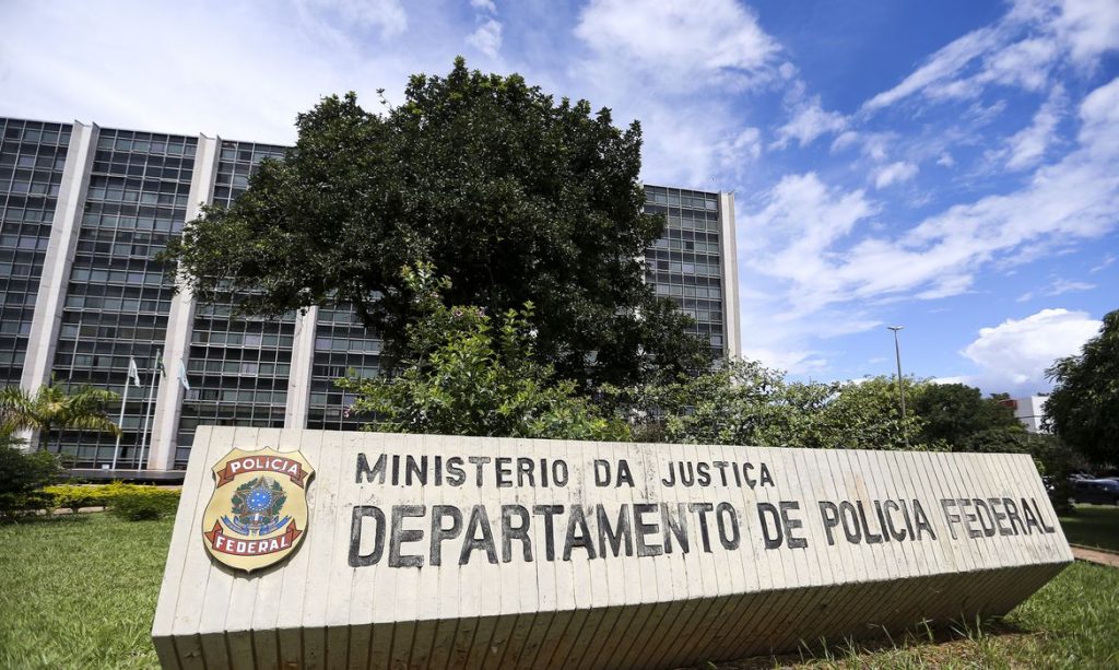 PF desarticula associacao criminosa suspeita de invadir site do TSE