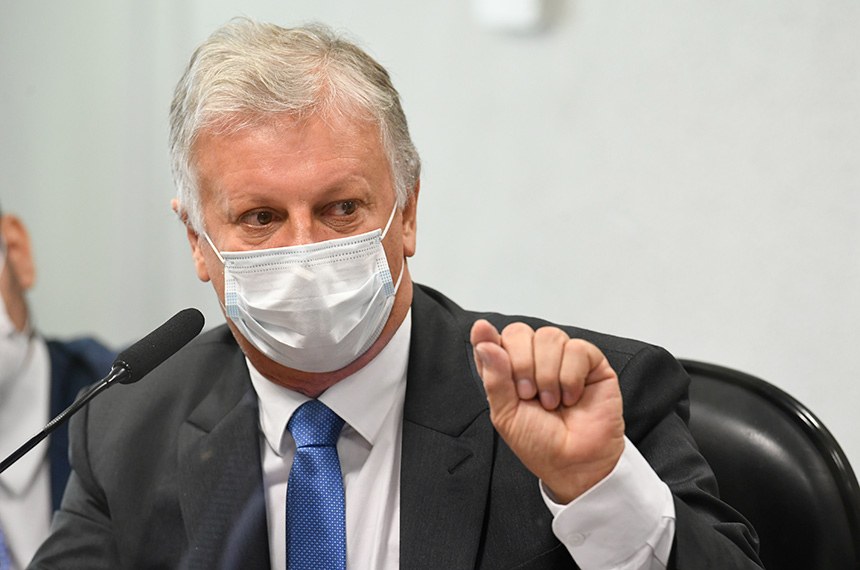 Para senadores da CPI ao se declarar ‘facilitador Airton Cascavel minimiza seu poder no Ministerio da Saude