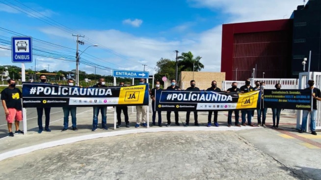 Policia Unida faz novo ato para cobrar adicional de periculosidade ao governador Belivaldo