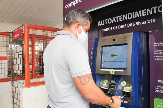 Ponto de autoatendimento da Aracajucard e instalado no Terminal Campus
