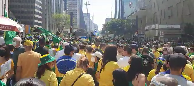 Apoiadores de Bolsonaro lotam Avenida Paulista nesta terca 7 veja video