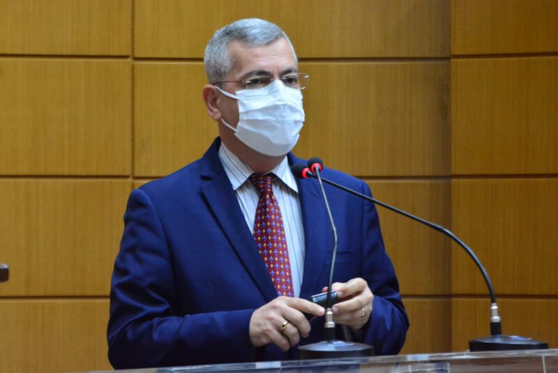 Apos pautas inconstitucionais em protestos Iran Barbosa defende punicao para ameacas a democracia brasileira