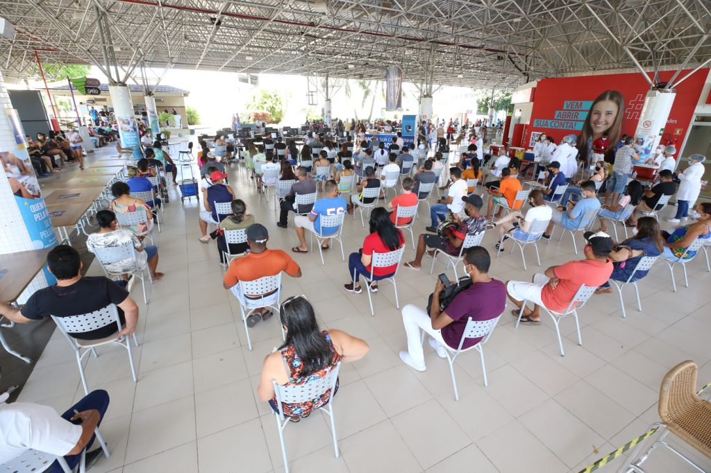 Aracaju anuncia vacinacao de adolescentes de 16 anos