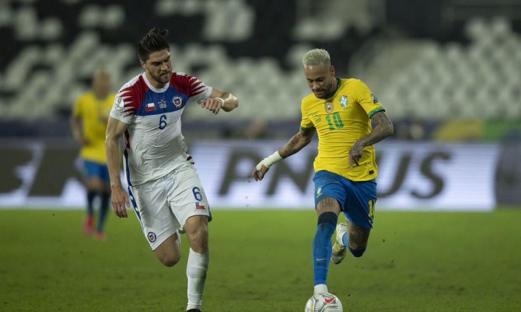 Brasil enfrenta Chile em Santiago pelas Eliminatorias da Copa do Catar
