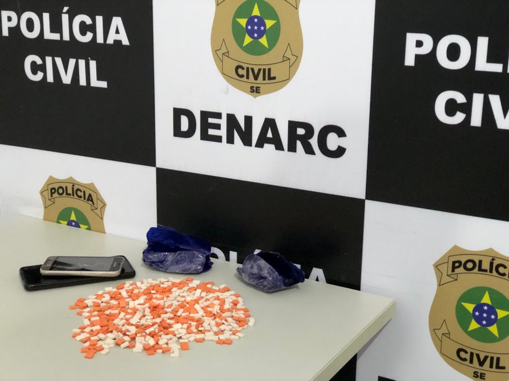 Cerca de R50 mil em drogas sao apreendidos pelo Denarc no Baixo Sao Francisco