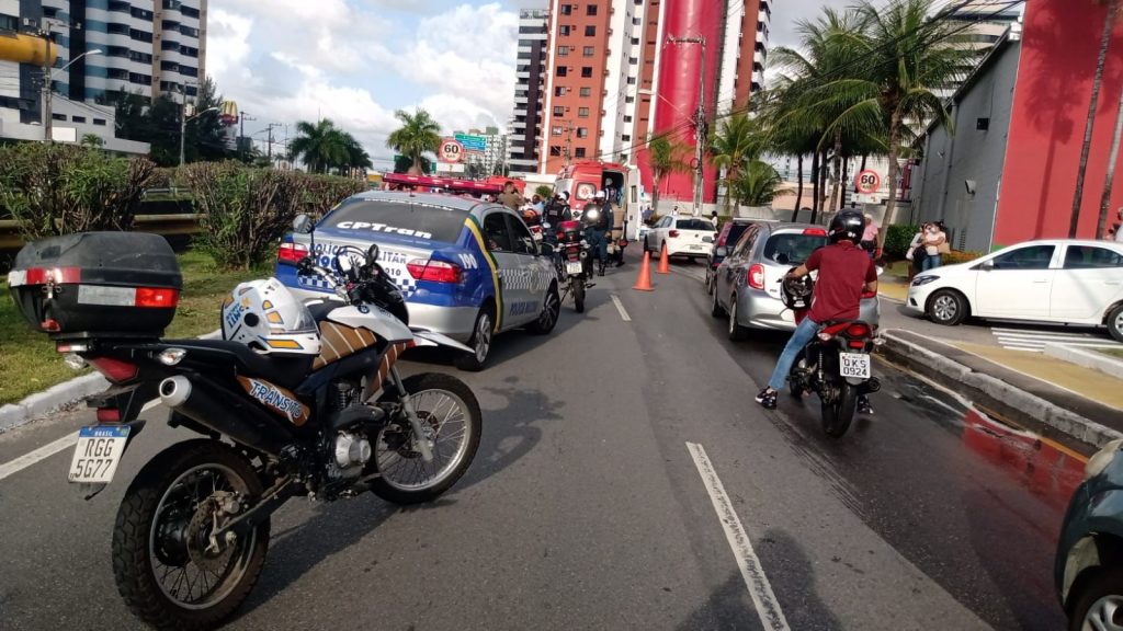 Ciclista morre apos ser atropelado por um carro no bairro Jardins