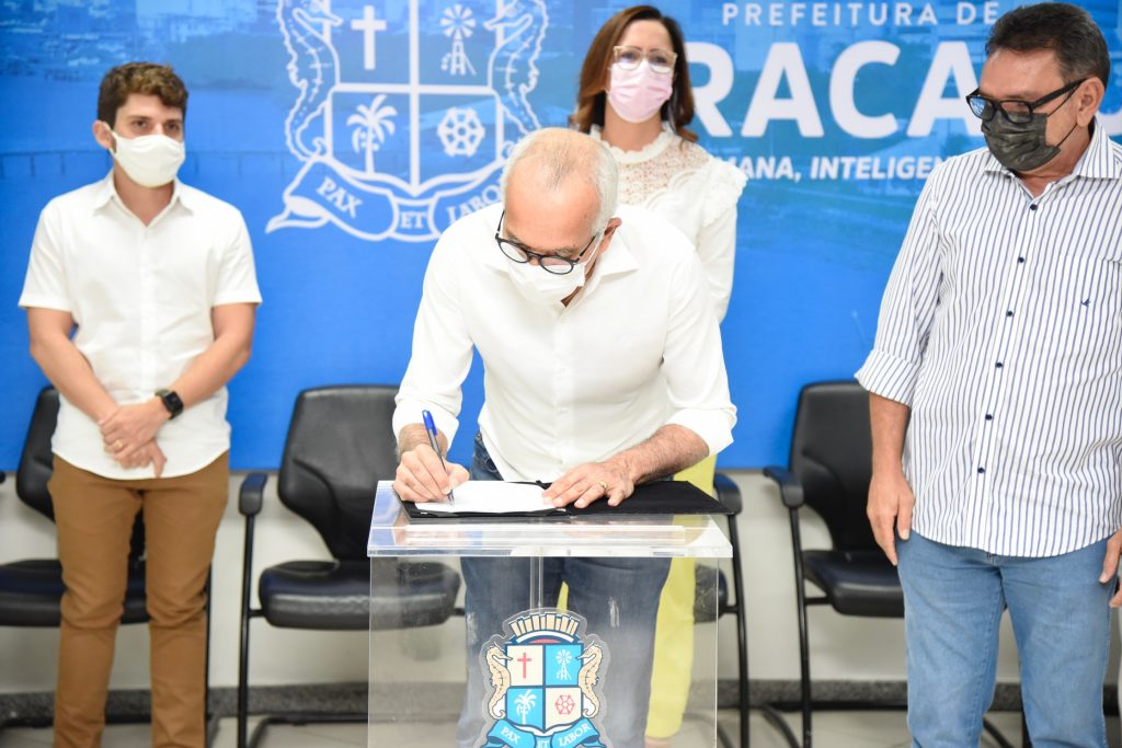 Convenio permite emissao de carteira de identidade gratuita em Aracaju