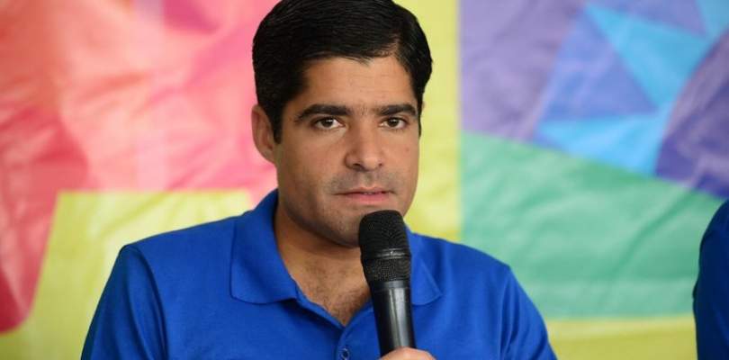 Cupula do DEM aprova convencao para fusao com o PSL