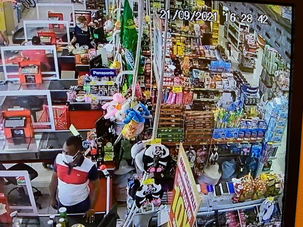 Delegado e baleado dentro de posto de combustiveis na Zona de Expansao de Aracaju