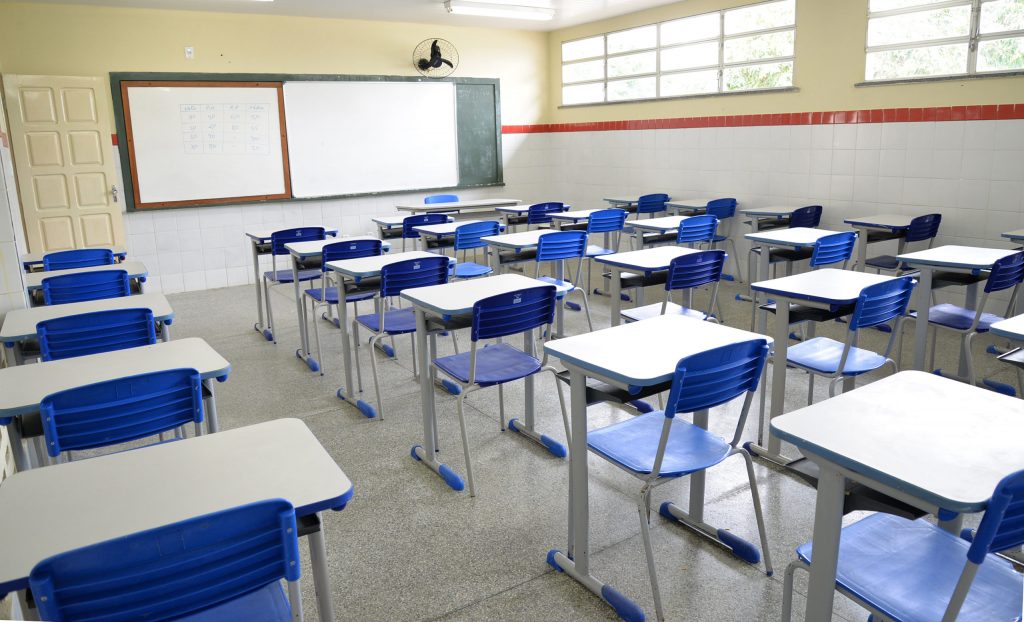 Deputado apresenta projeto para impedir linguagem neutra no Distrito Federal