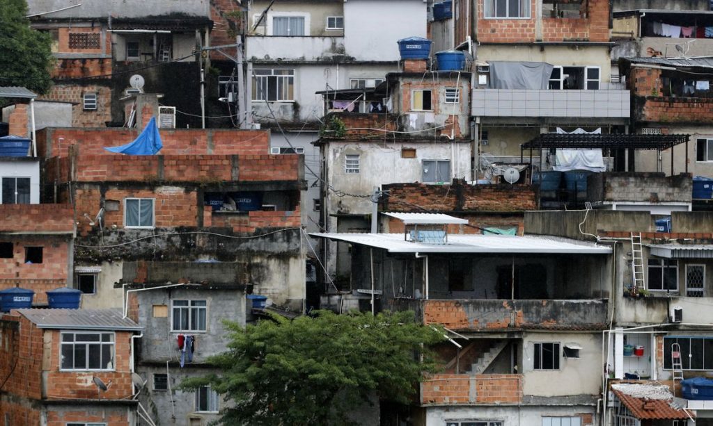 Desigualdades agravam pandemias alertam pesquisadores
