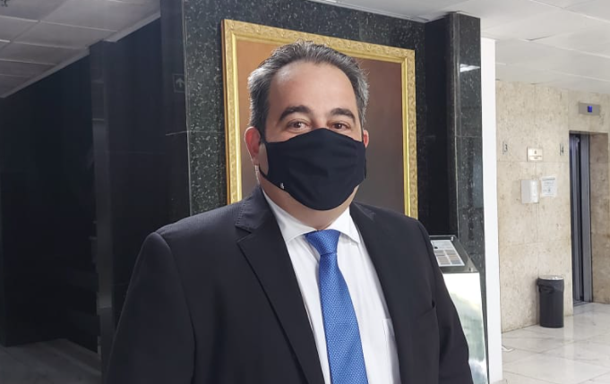 E foi Vinicius que acabou Eu naoafirma Vinicius Porto sobre polemica do PL que pode extinguir cobradores dos coletivos