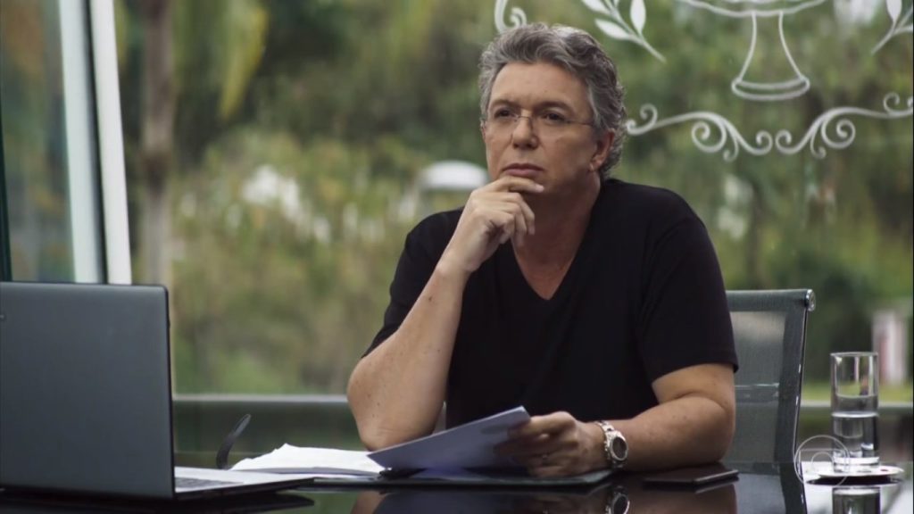 Ex cameras do BBB acusam Boninho de assedio moral diz colunista