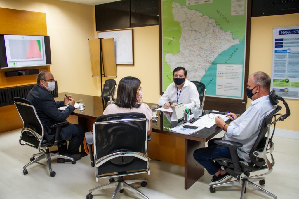 Governo mantem toque de recolher e libera realizacao de shows e vaquejadas com publico limitado