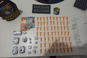 Jovem suspeito de trafico de drogas e porte ilegal de arma e preso em Lagarto durante acao da policia
