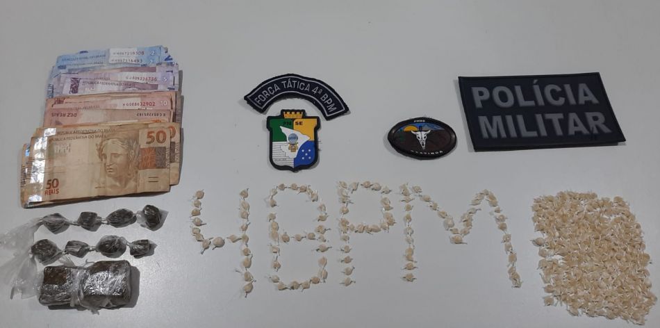 Mais de 300 pedras de crack sao apreendidas em bolsos de calcas jeans em Caninde