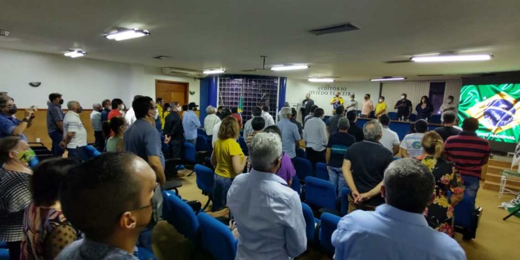 Movimentos sociais se reunem para discutir atos do 7 de setembro em Aracaju