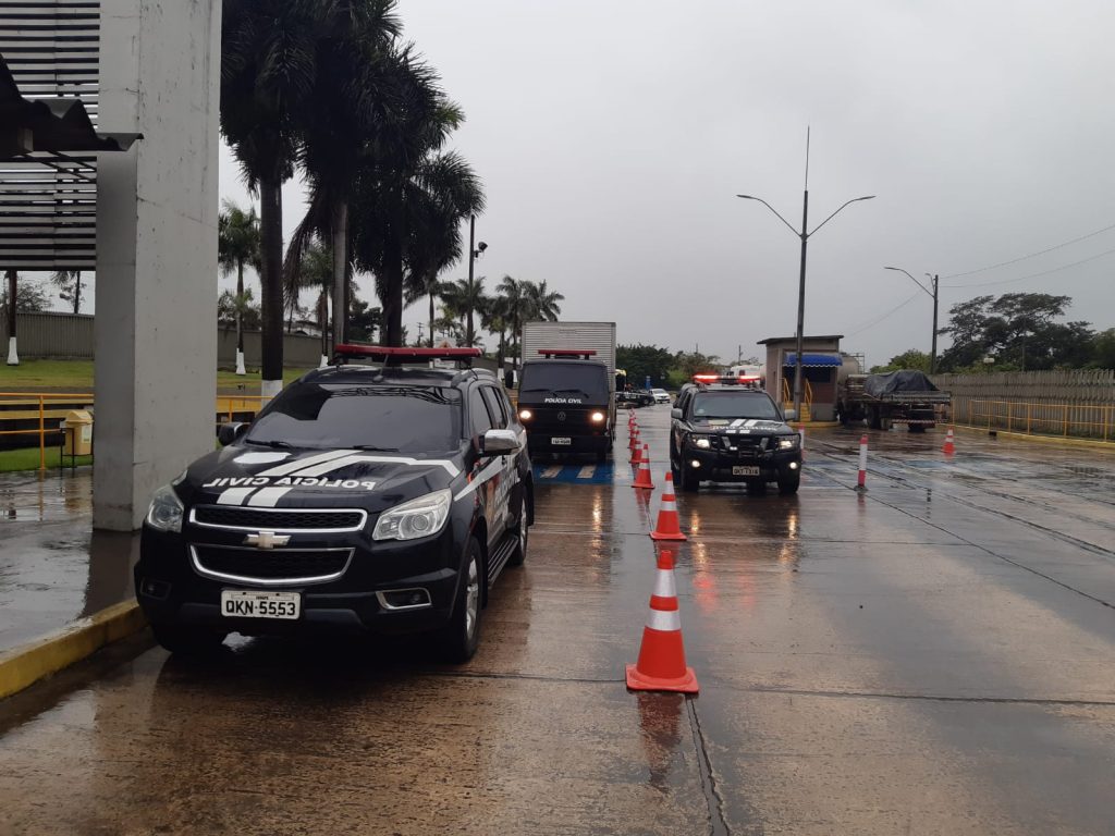 Policia incinera 25 toneladas de drogas apreendidas em Sergipe