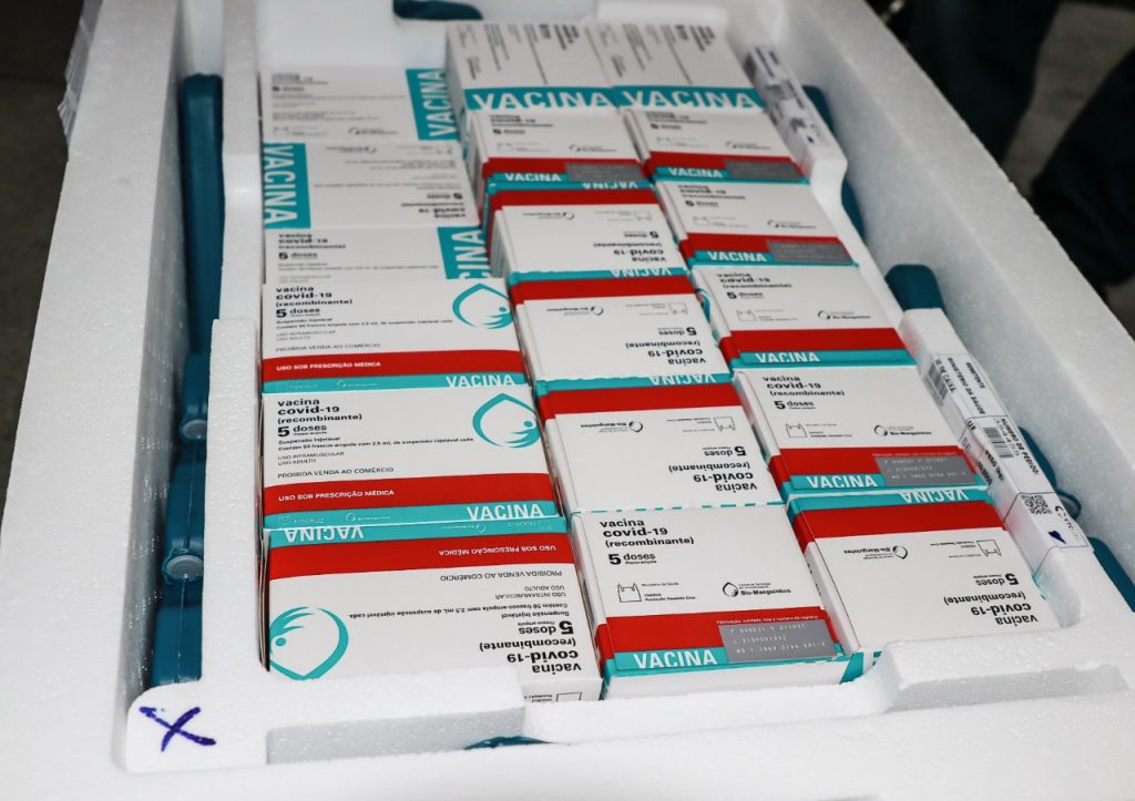 Sergipe recebe mais de 30 mil doses da AstraZeneca nesta terca 21
