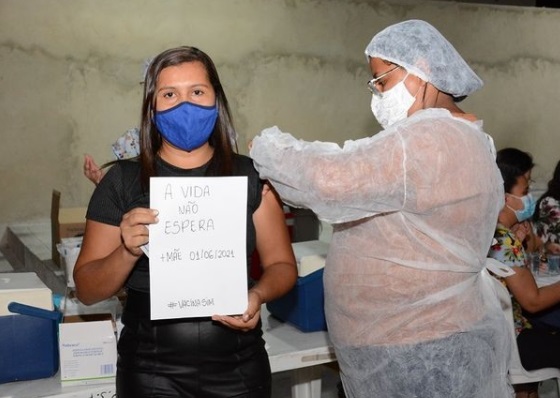 Socorro continua mutirao de vacinacao ate as 22h para populacao a partir dos 18 anos