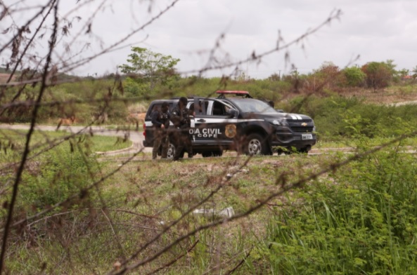 Suspeito de envolvimento em explosao a banco morre em confronto com a policia