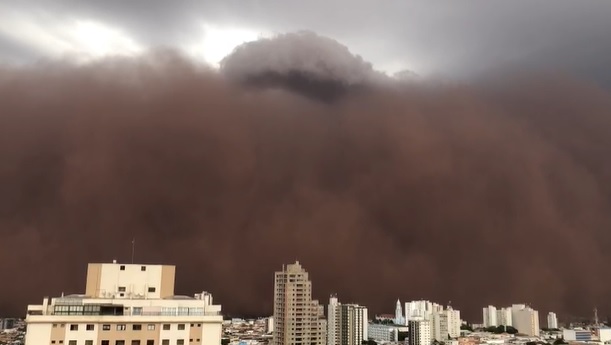Tempestade de areia encobre cidades no interior de Sao Paulo veja video