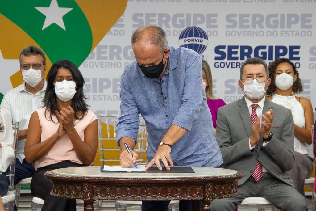 Contrato para construcao da Casa da Mulher Brasileira em Sergipe e assinado
