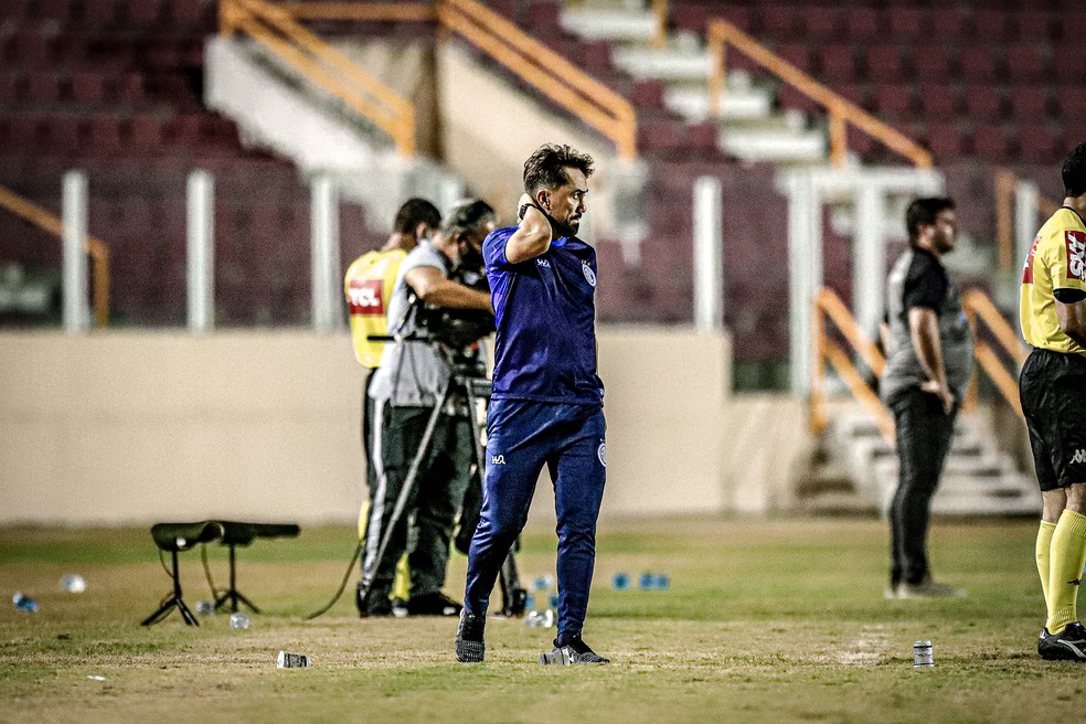 Faltou competencia