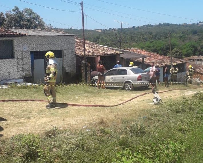 Idosa de 91 morre carbonizada dentro de casa em Sao Cristovao