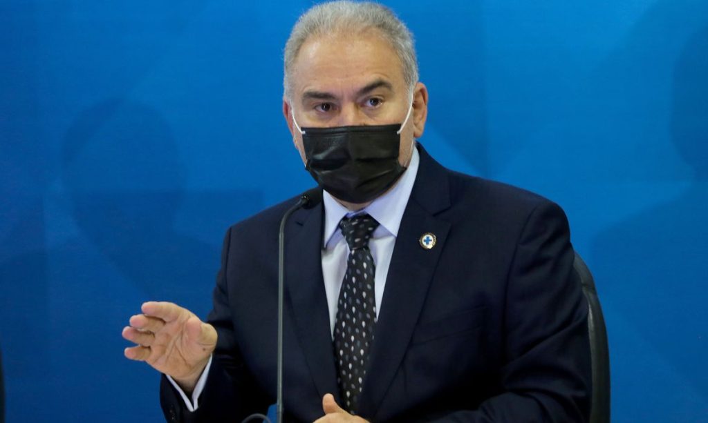 Ministro da Saúde chega ao Brasil um dia após testar negativo para covid-19 1 Ministro da Saude chega ao Brasil um dia apos testar negativo para covid 19