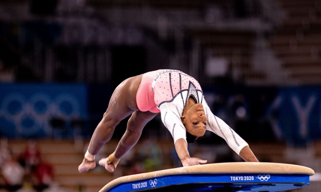 Mundial de Ginastica Rebeca Andrade avanca a 3 finais de aparelhos