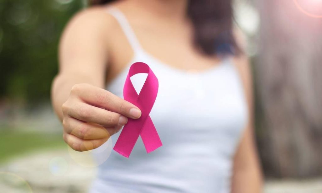 Outubro Rosa Apesar do incentivo sergipanas enfrentam burocracia para tratamento contra o cancer saiba como prevenir
