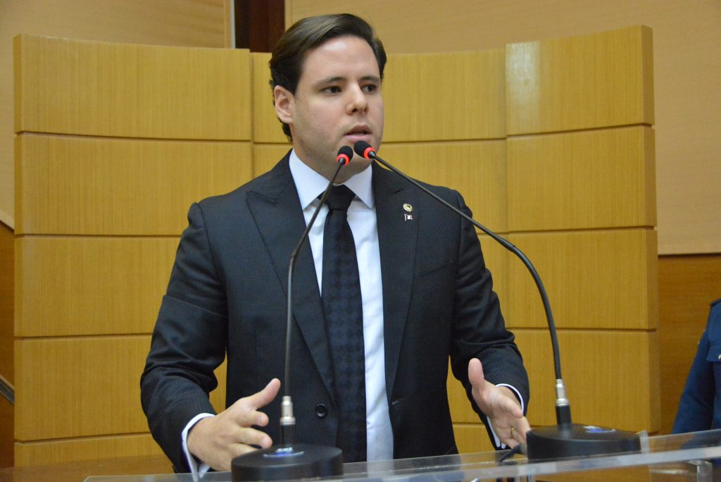 Rodrigo Valadares integra comissao nacional do PTB para incentivar filiacao de Bolsonaro a sigla