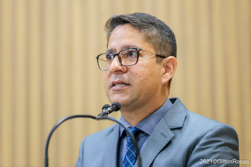 Ao pedir licitacao vereador alerta que sistema de transporte de Aracaju pode parar a qualquer momento