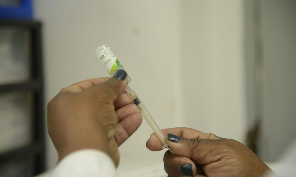 Brasil registra mais de 610 mil mortes por covid 19