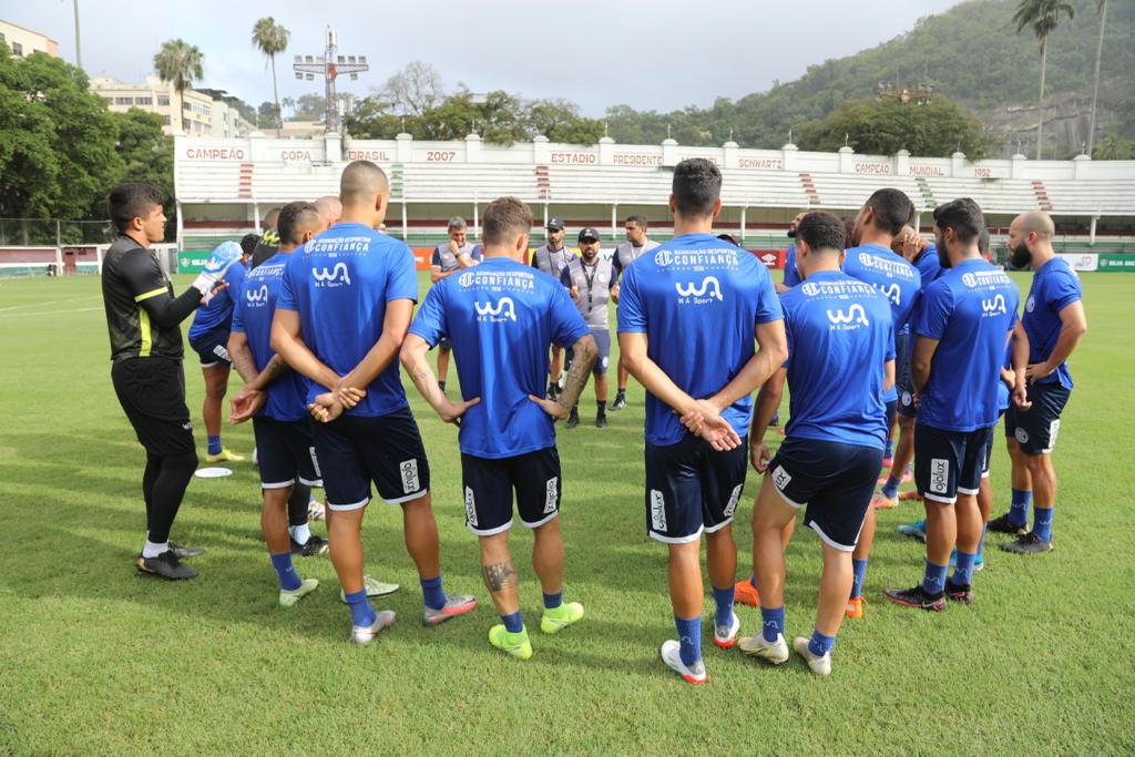 Brasileirao Pressionado Confianca entra em campo contra Brusque neste sabado 6