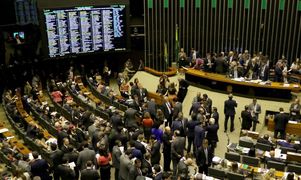 Câmara aprova em primeiro turno texto-base da PEC dos Precatórios; confira os votos dos sergipanos 1 Camara aprova em primeiro turno texto base da PEC dos Precatorios