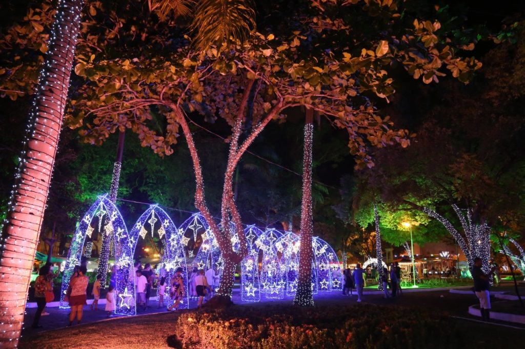 Fim de semana tera apresentacoes musicais e oficinas no Natal Iluminado em AracajU