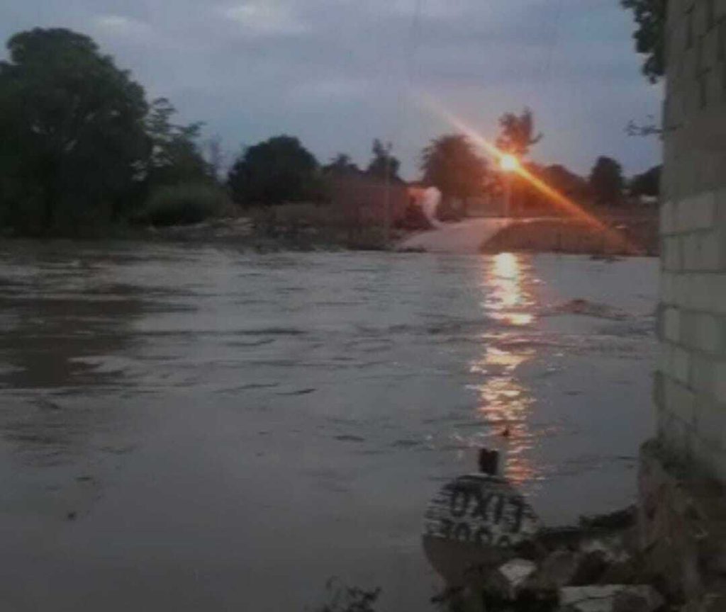 Fortes chuvas causam alagamentos e estragos em Sergipe veja videos