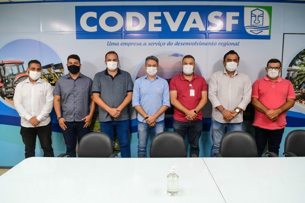 Maquinarios avaliados em mais de R 1 mi sao entregues para municipios sergipanos na Codevasf