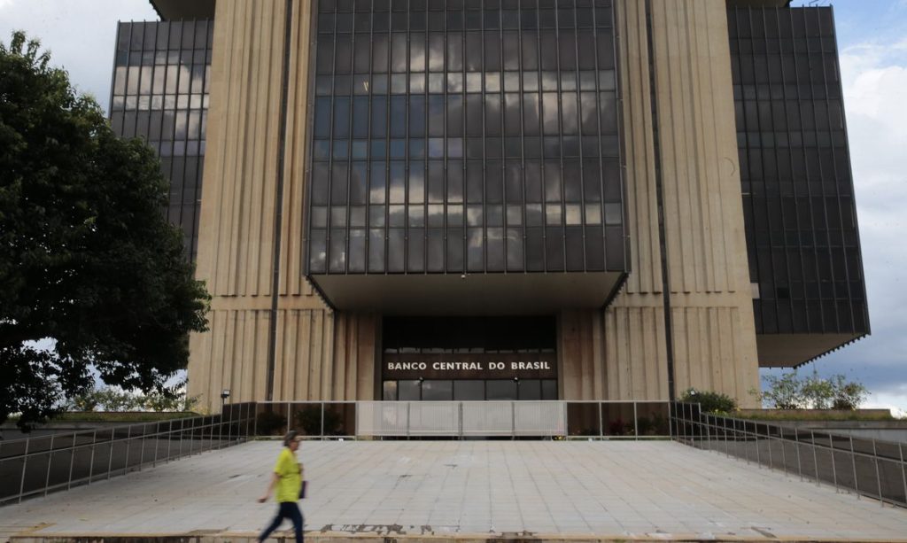 Mercado financeiro eleva projecao da inflacao para 1012