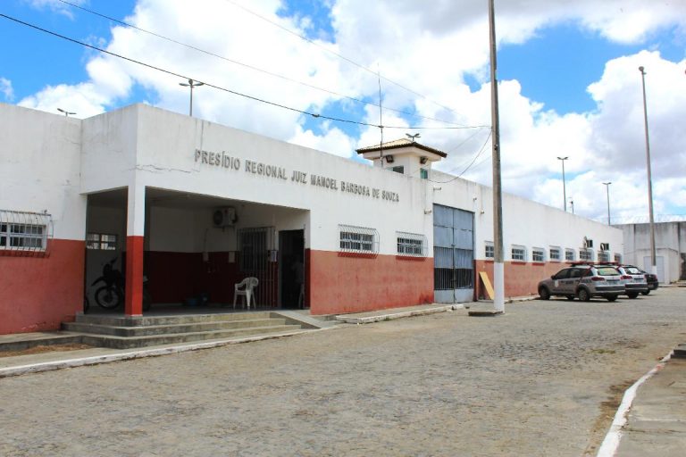 Mulher e presa apos tentar entrar com 60 gramas de maconha no anus em presidio de Tobias Barreto